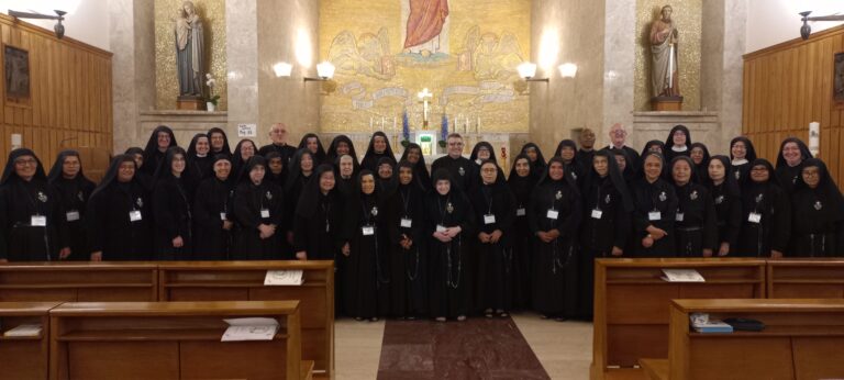 Fr General and Nuns